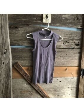 Maurices Size Small Grey Ribbed Sleeveless Top